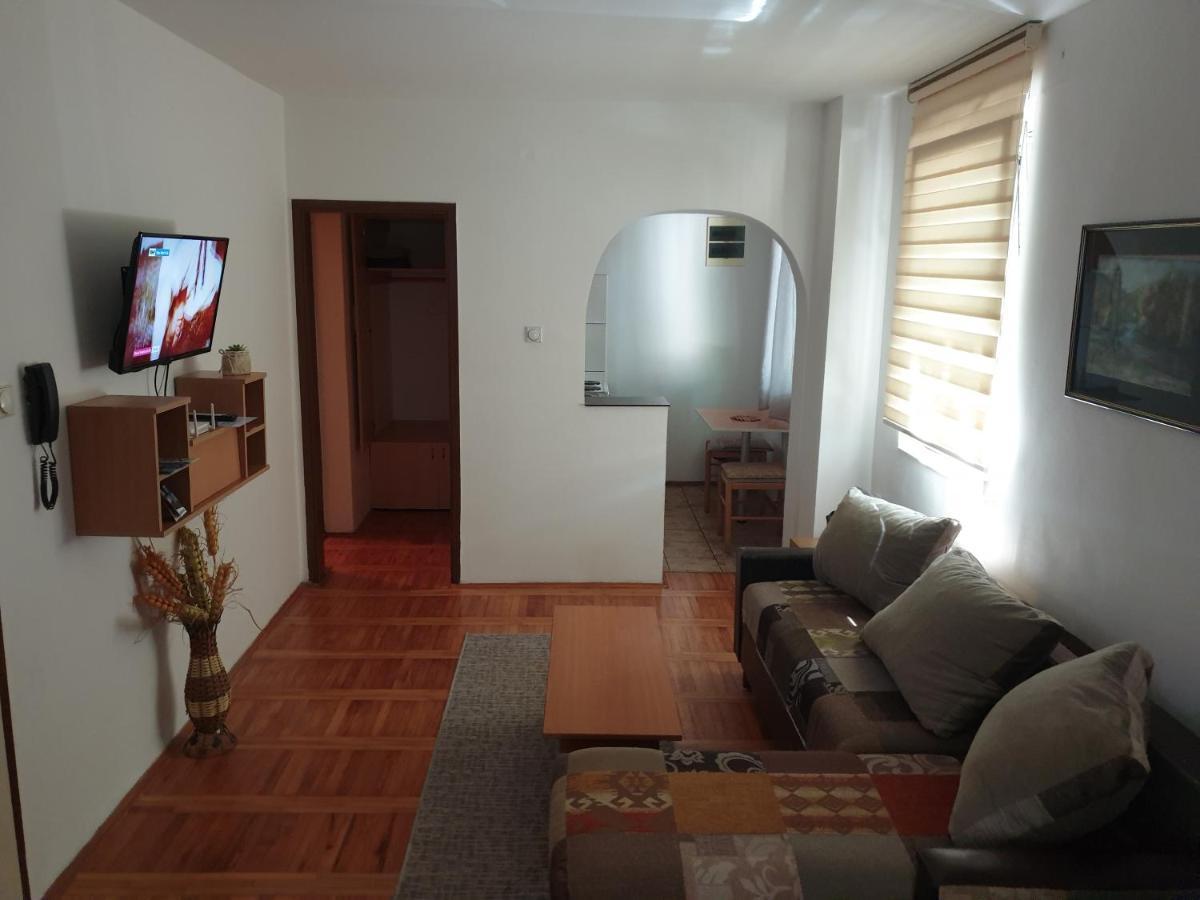 Ni City Center Apartment 1 מראה חיצוני תמונה